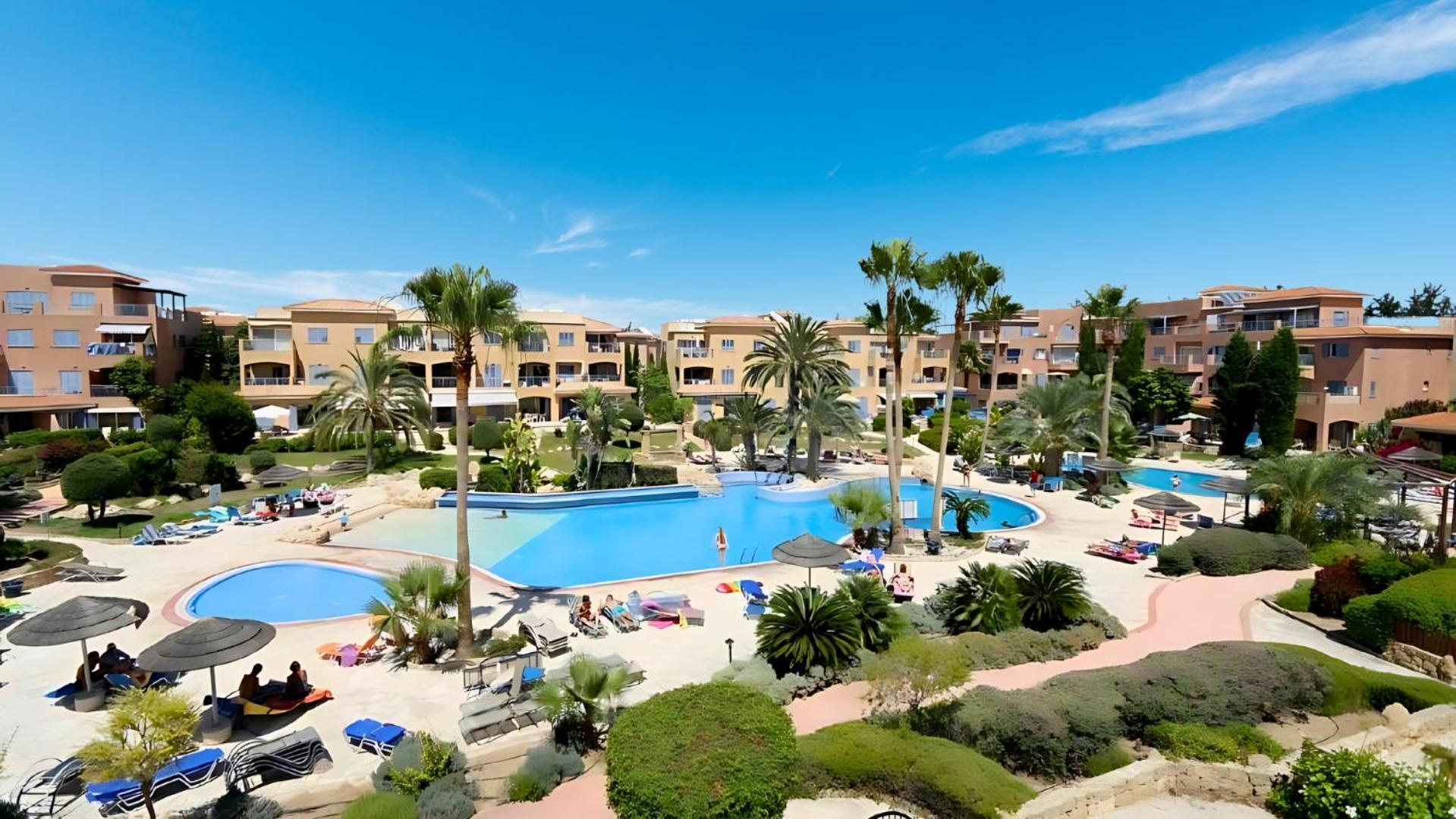 Holiday In Paphos, Prime Location Resort Pools, Jacuzzis, Harbor & 300M To The Beach Экстерьер фото